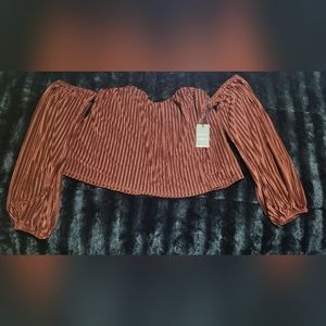 Burgandy off shoulder crop top